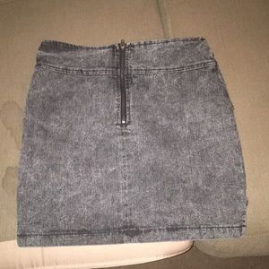 A nollie black skirt